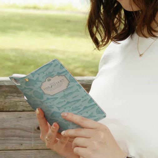 【手帳型】ビンテージ・フィッシュ　シームレスパターン