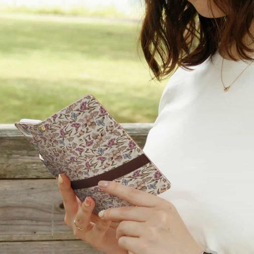 【手帳型】ビンテージな花柄