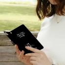 【手帳型】【釣りざんまい】 一日釣りを楽しむアングラー_ブラック