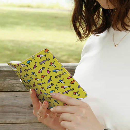 【手帳型】【釣りざんまい】ルアーコレクション_カラフルイエロー