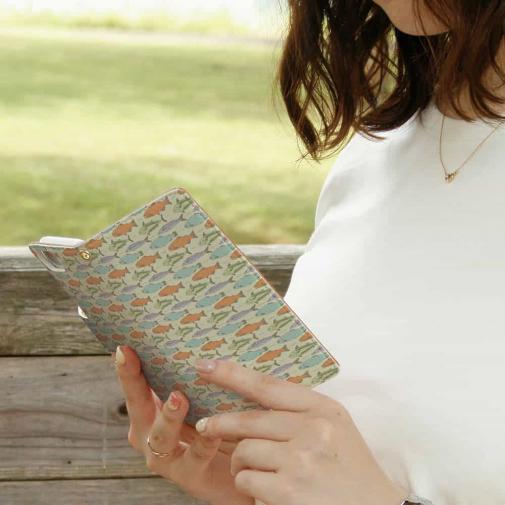 【手帳型】サーモンのシームレイスデザイン