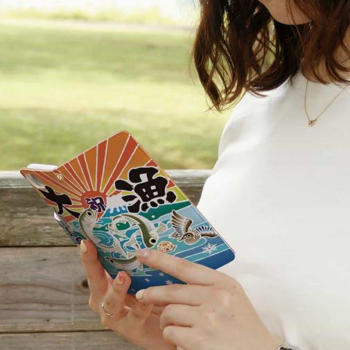 【手帳型】赤ワイン　大漁旗スマホケース　ワカサギ