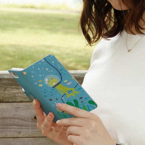 【手帳型】水中散歩するカエルくん_カラフル(wakat)