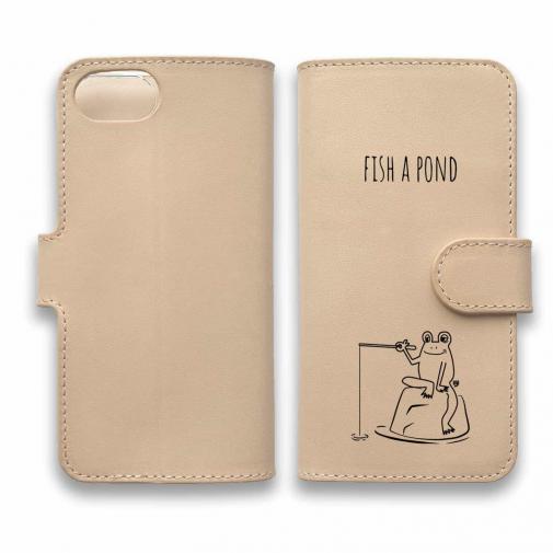 【手帳型】【釣りざんまい】本革 池で釣りするカエルケロ