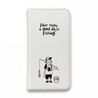 【手帳型ベルトなし】【Stick Case】【釣りざんまい】 一日釣りを楽しむアングラー_ホワイト