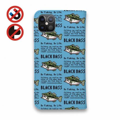 【手帳型ベルトなし】【Stick Case】【釣りざんまい】ドット絵のブラックバス_英字新聞風スカイブルー