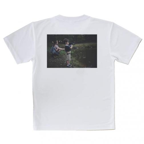 【Tシャツ】釣りをする少年