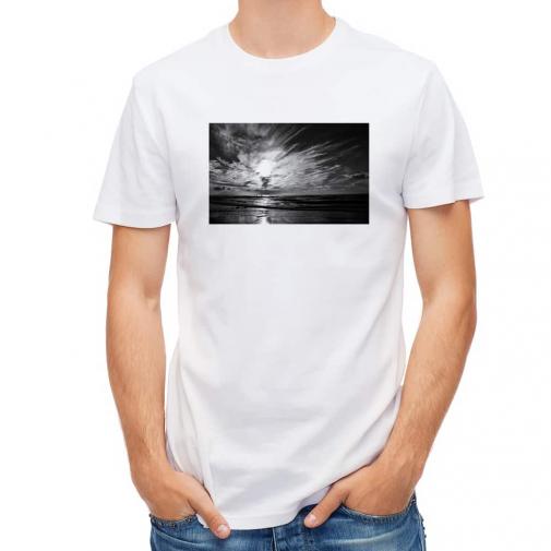 【Tシャツ】白黒の海岸